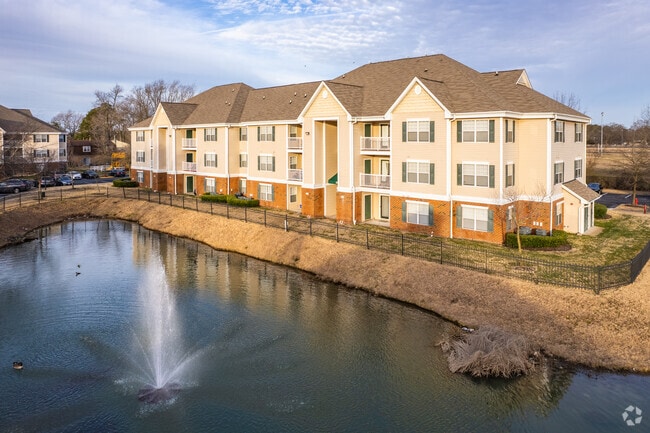 Building Photo - Whispering Oaks Apts LP