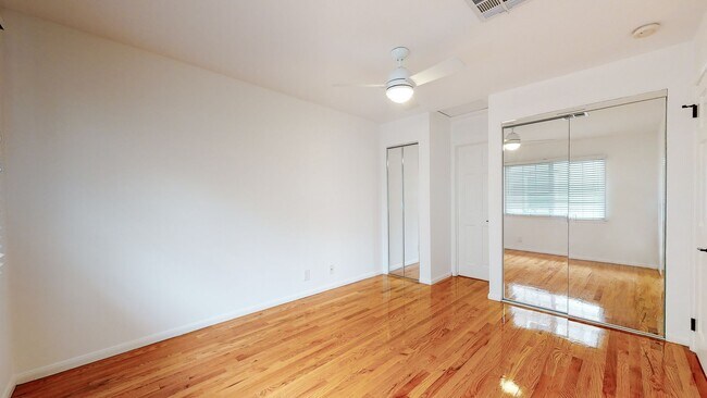 Closet 2 - 10876 National Blvd