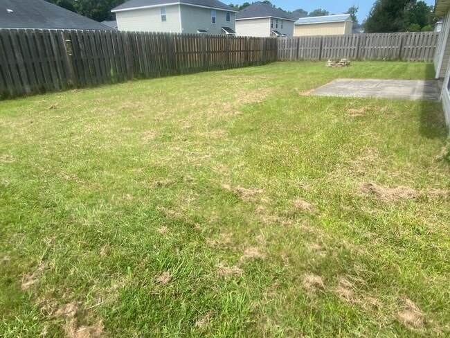 Building Photo - 26 Kinlock Ct