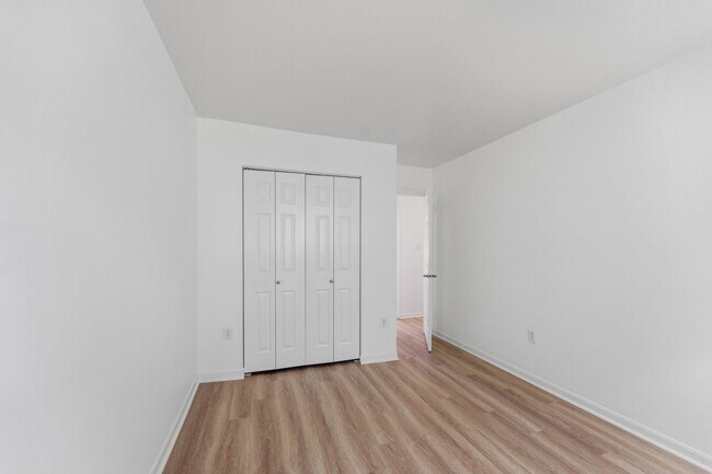 Building Photo - 7428 Chummley Ct