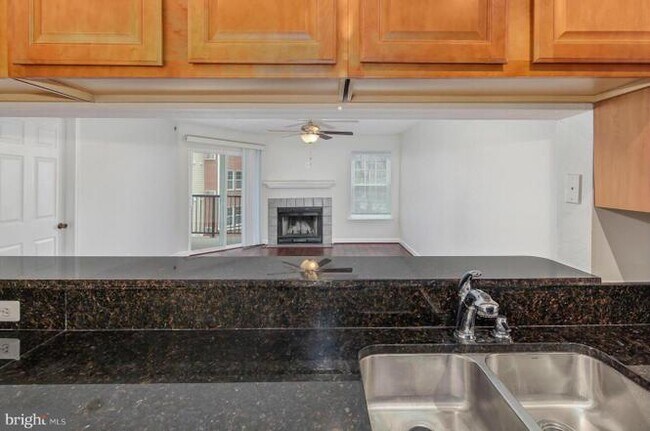Building Photo - 3307 Wyndham Cir