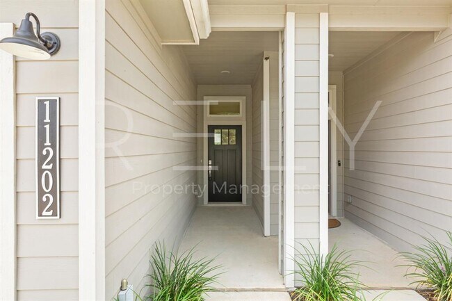 Building Photo - 11202 Gadsen Ln