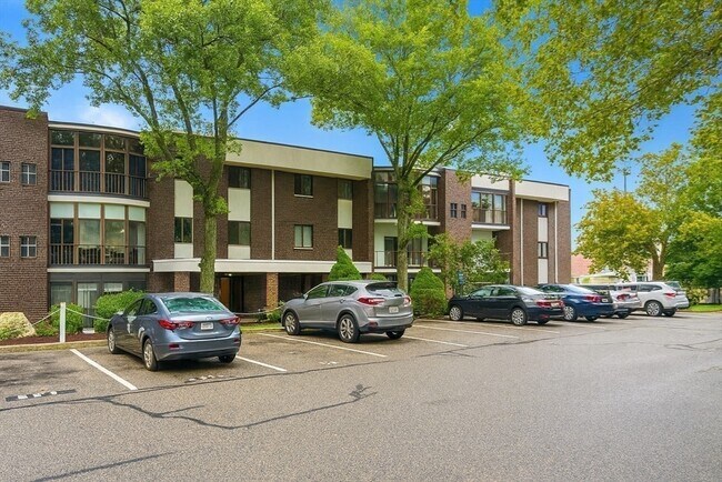 Building Photo - 58 South St