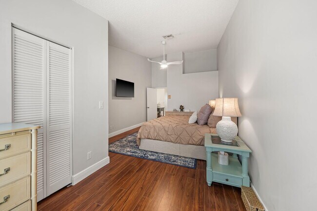 Building Photo - 5250 Sapphire Valley