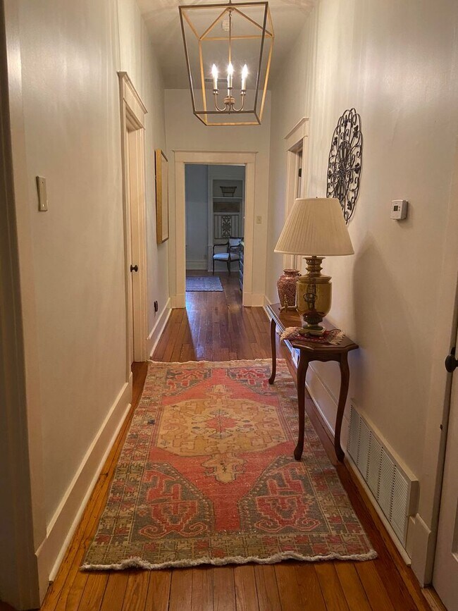 2 bed, 2 bath in Central Gardens 746 Metcalf Pl Memphis TN 38104