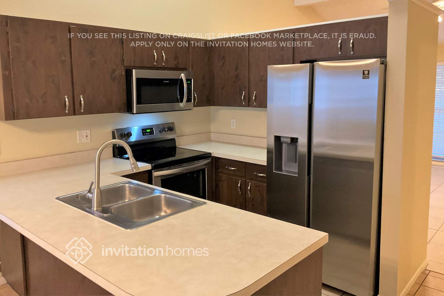 Building Photo - 714 Valley Hill Dr