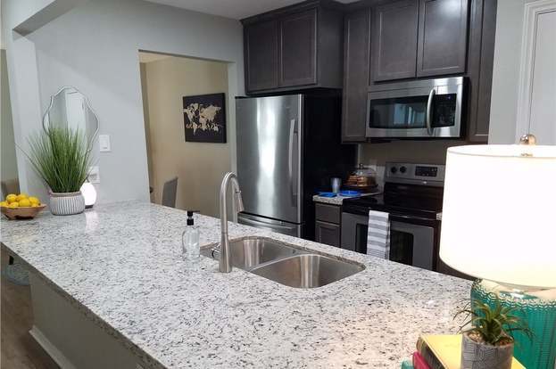 Building Photo - 2501 Longmire Dr