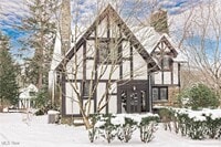 Building Photo - 7020 S Woodland Rd