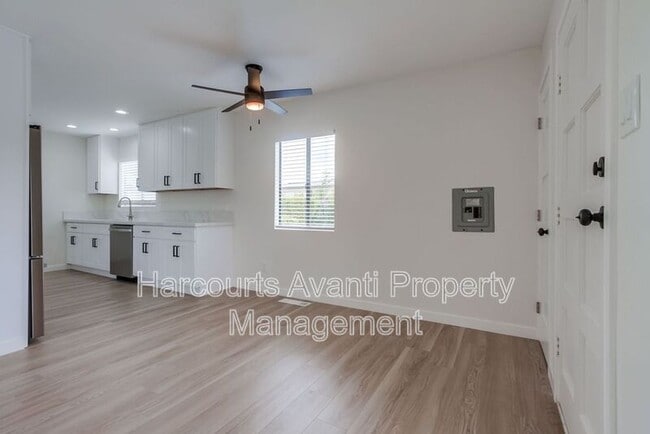 Building Photo - 523 S Barnwell St