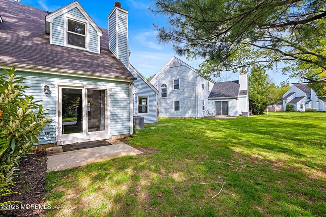 Building Photo - 15 Twain Ct