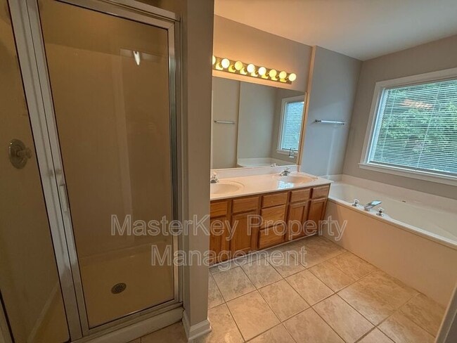Building Photo - 515 S Coalport Dr