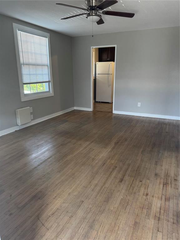 Building Photo - 310 W Park St