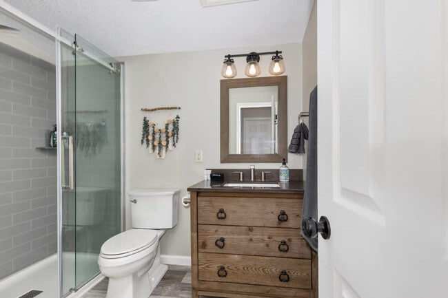 Building Photo - 46147 Abernathy Dr