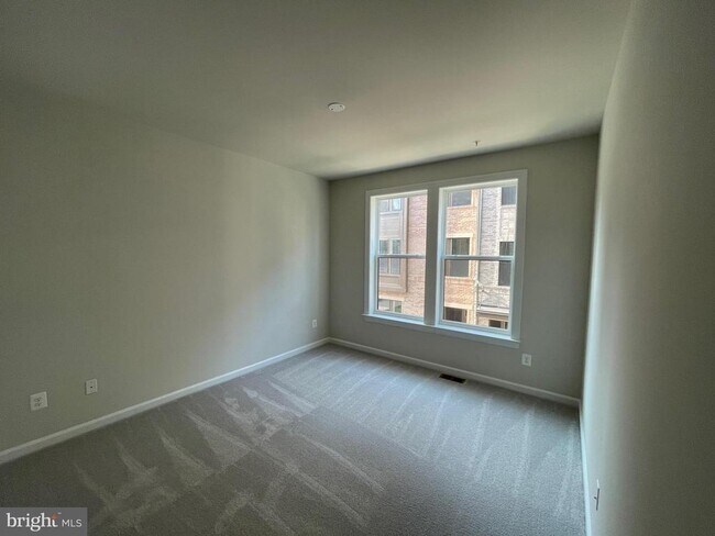 Building Photo - 20687 Heron Landing Dr