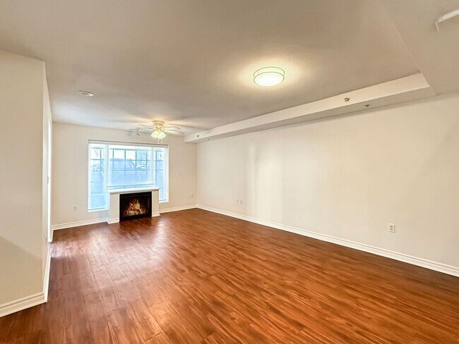 Building Photo - Modern 2BR/2.5BA with a Bonus Room Condo i...