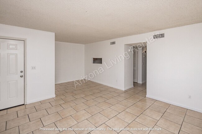 Building Photo - SAND2241