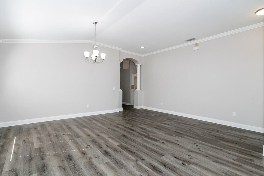 Building Photo - 11716 S Stone Ln