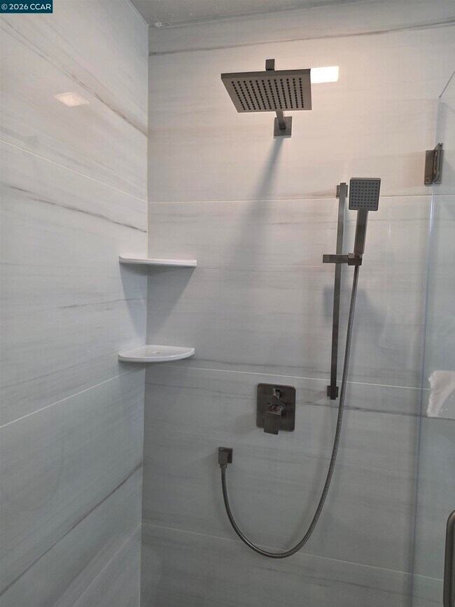 Building Photo - 29 Chapel Dr