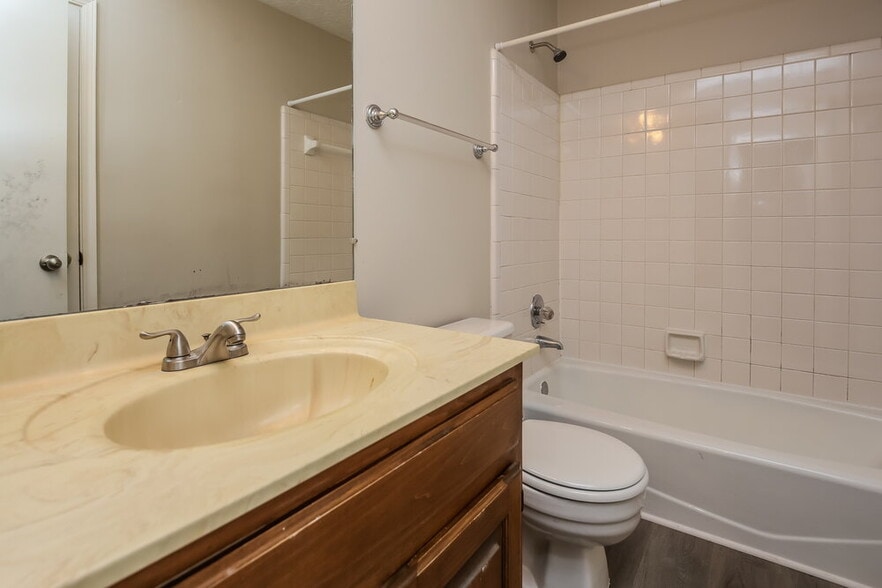 Building Photo - 3384 Sheree Trail