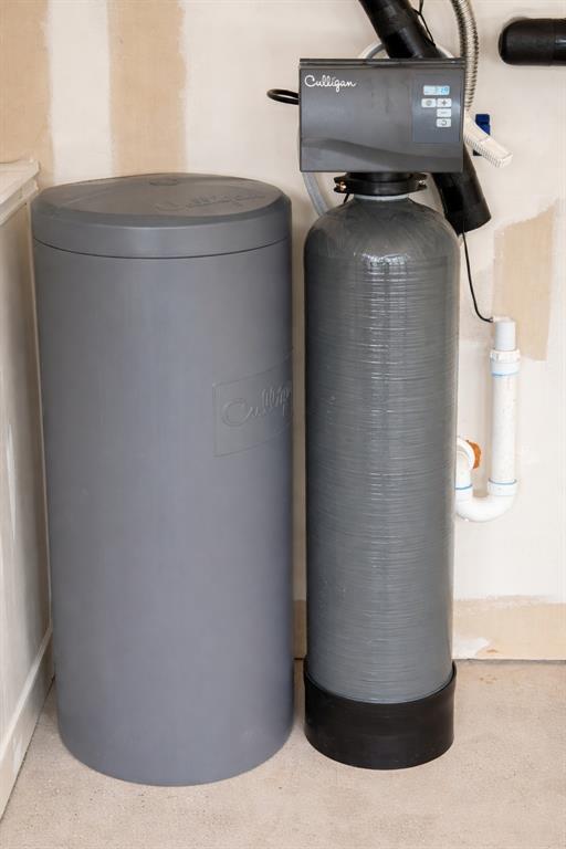 Building Photo - 3200 W College Park Dr