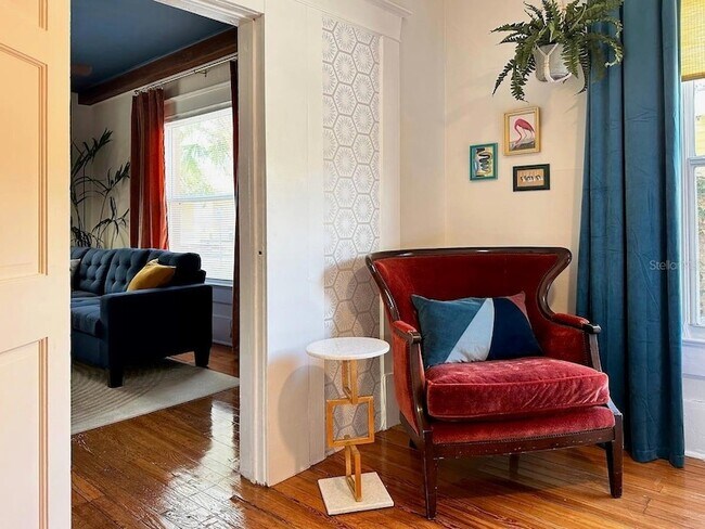 Building Photo - 333 9th Ave N