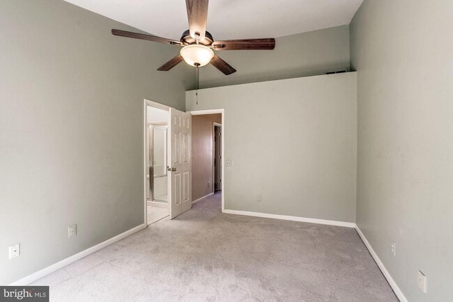 Building Photo - 43315 Parlor Square