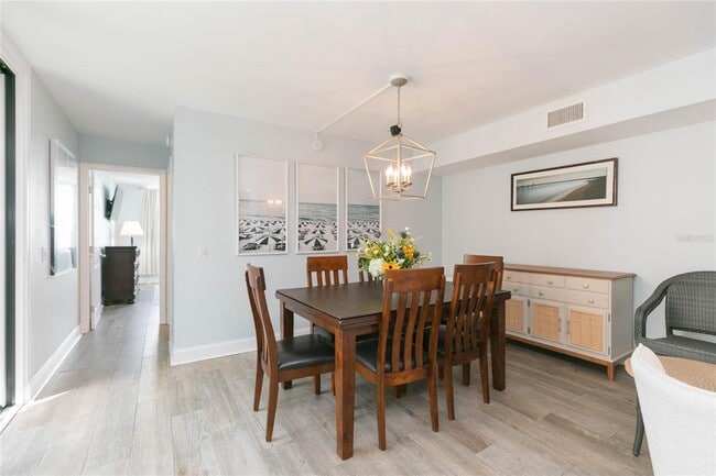 Building Photo - 5729 Del Sol Blvd