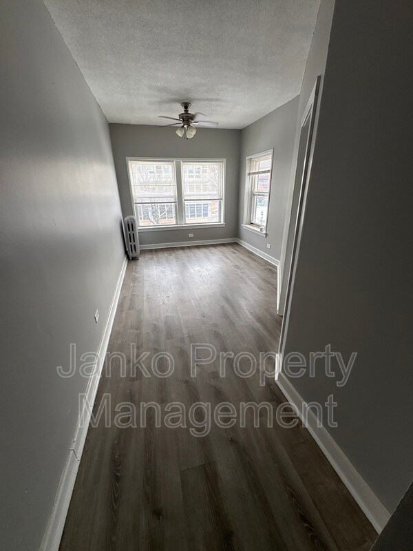 Primary Photo - 6631 S Ellis Ave