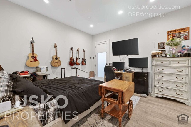 Building Photo - 103 Lazy Oak Ln