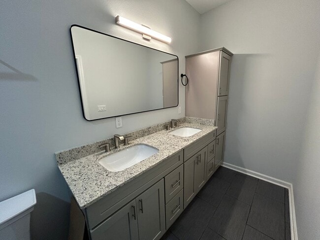 Building Photo - 2022 Trimble Rd