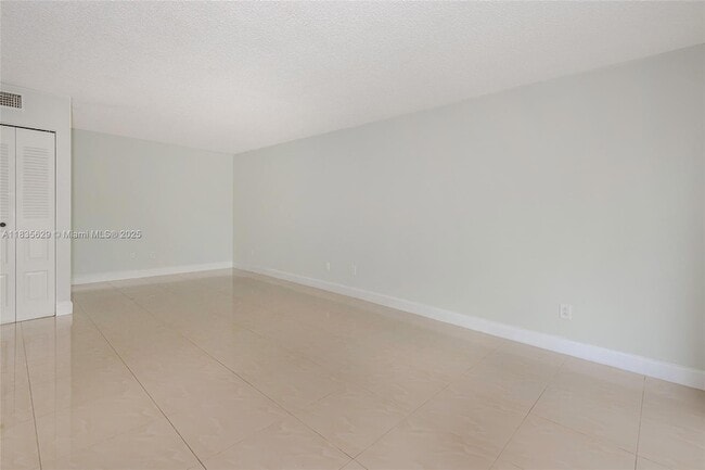 Building Photo - 6455 SW 116th Pl