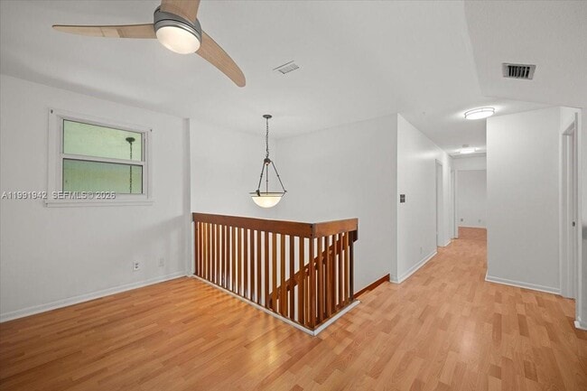 Building Photo - 2560 Bass Way