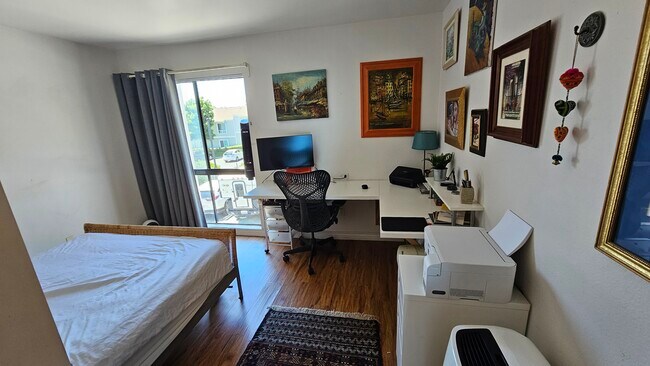 Building Photo - 6780 Friars Rd