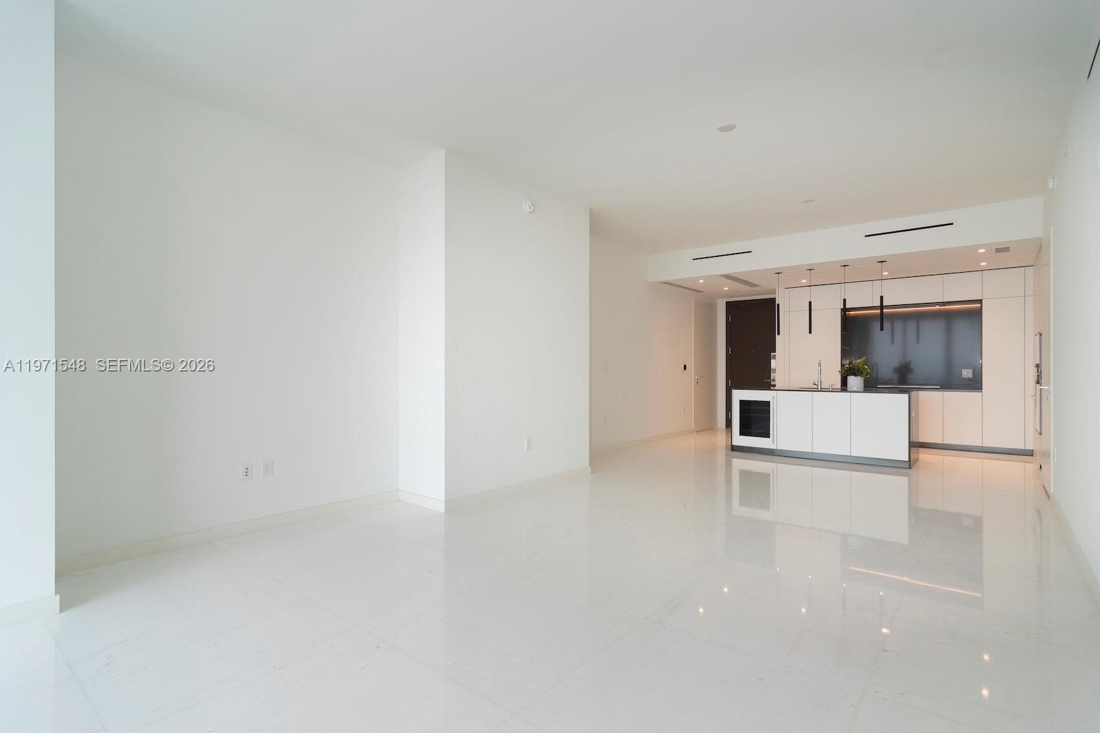 Building Photo - 300 Biscayne Boulevard Way