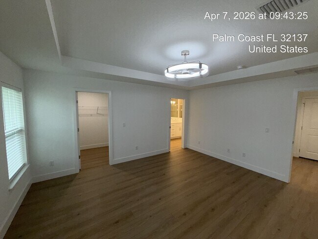 Building Photo - Beautifully Appointed New Home