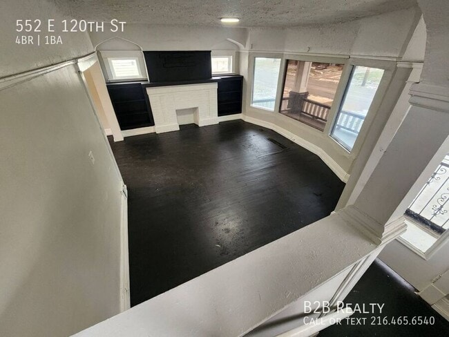 Building Photo - 552 E 120th St
