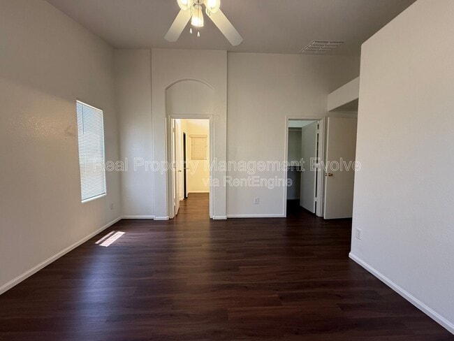 Building Photo - 4935 W Ardmore Rd