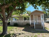 Building Photo - 5233 Wyandotte Ave