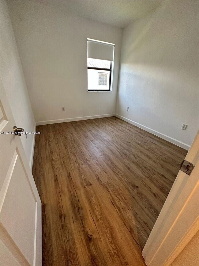 Building Photo - 25128 SW 113th Pl