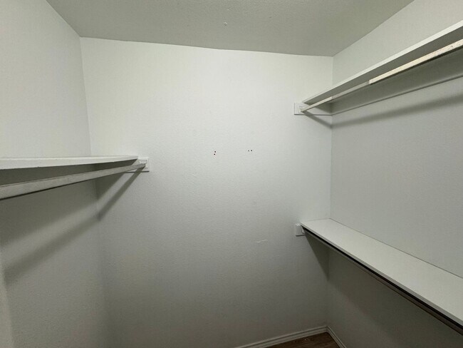 Building Photo - 55+ Sun City Home