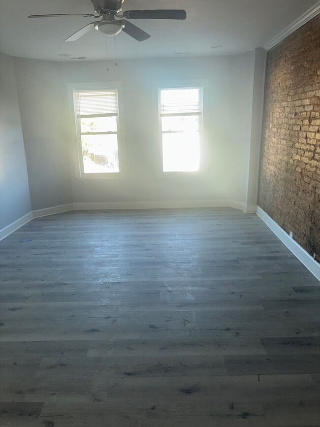 Building Photo - 3317 Paton Ave