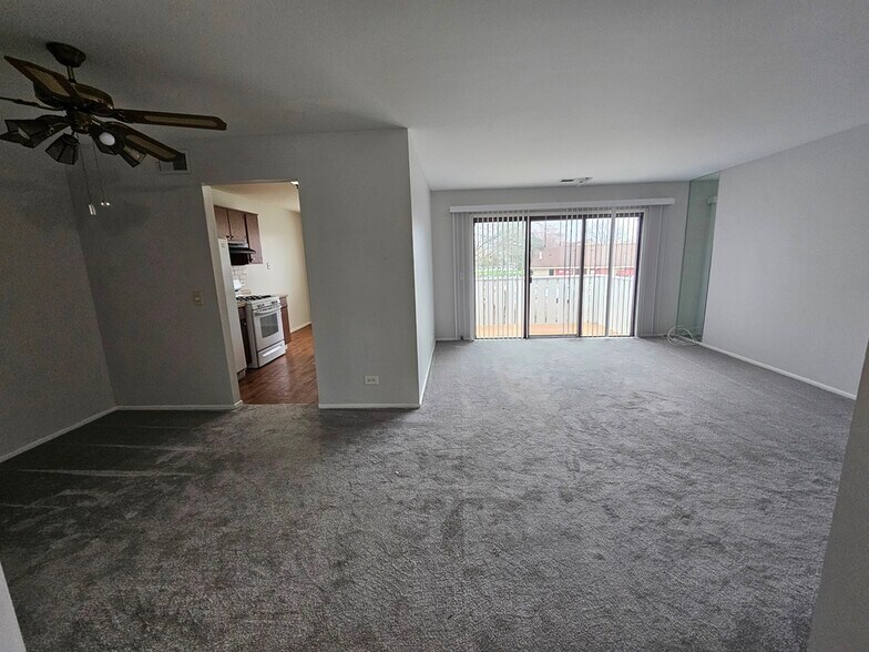 Building Photo - 573 Greystone Ln