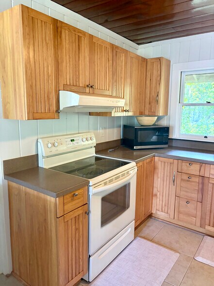 Building Photo - 4510 Kerle St