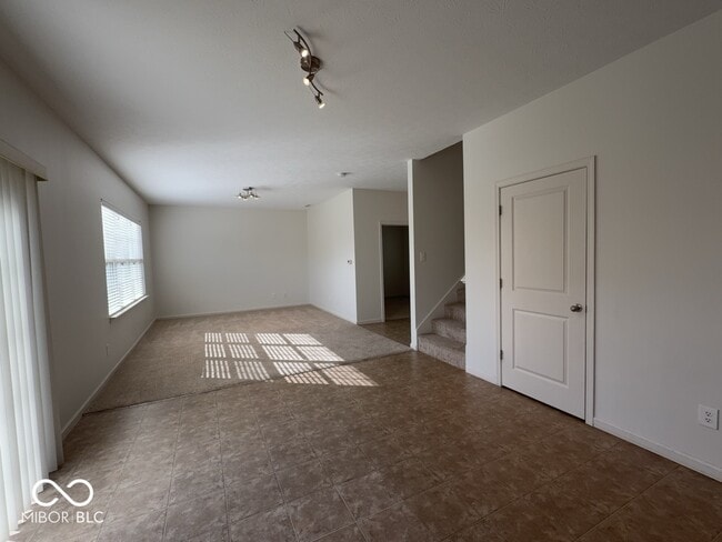 Building Photo - 5860 Crowley Pkwy