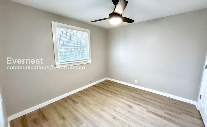 Building Photo - 1728 17th Ave N