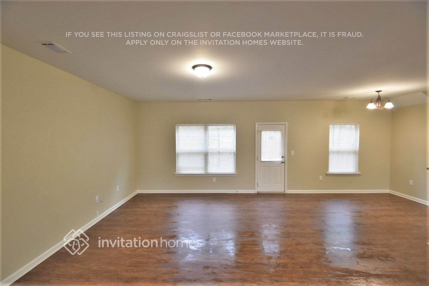 Building Photo - 592 Rock Hill Pkwy