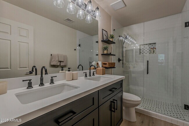Building Photo - 4730 E Desert Cactus St