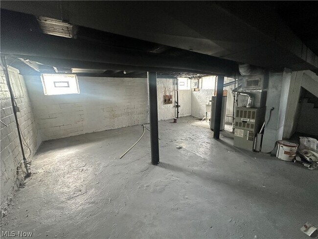 Building Photo - 1268 E 133rd St