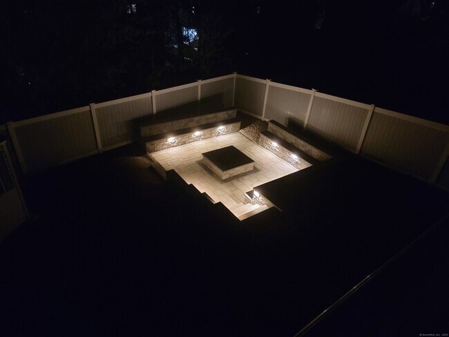 Building Photo - 55 Allen St