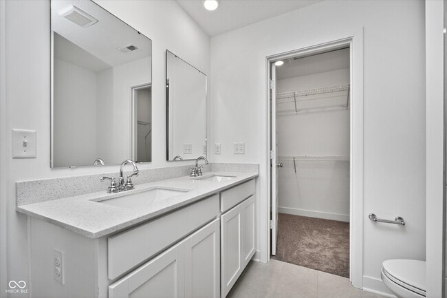 Building Photo - 15254 Swallow Fls Wy